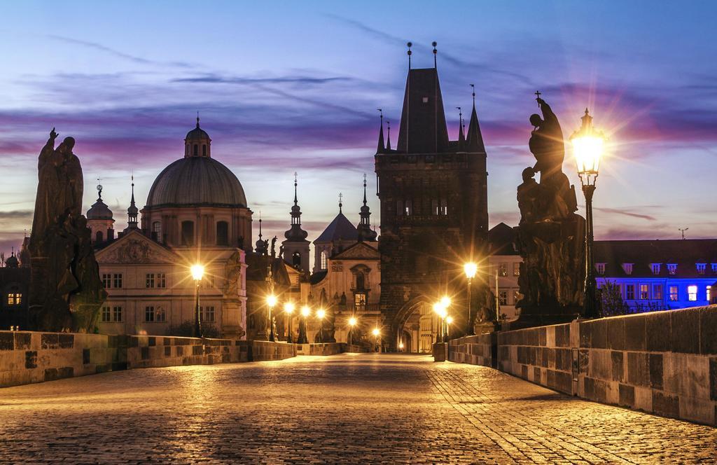 Amazing Charles Bridge Apartment Prága Szoba fotó