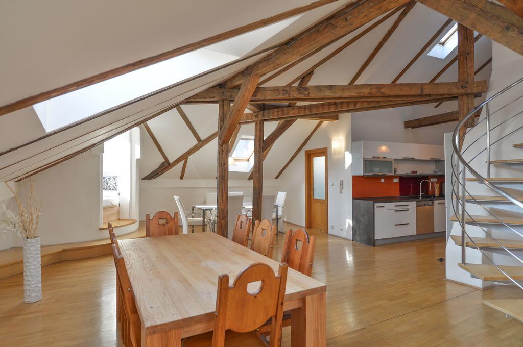 Amazing Charles Bridge Apartment Prága Kültér fotó